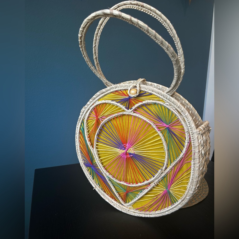Straw purse handmade by artisan hands 100% natural straw material 30 cm